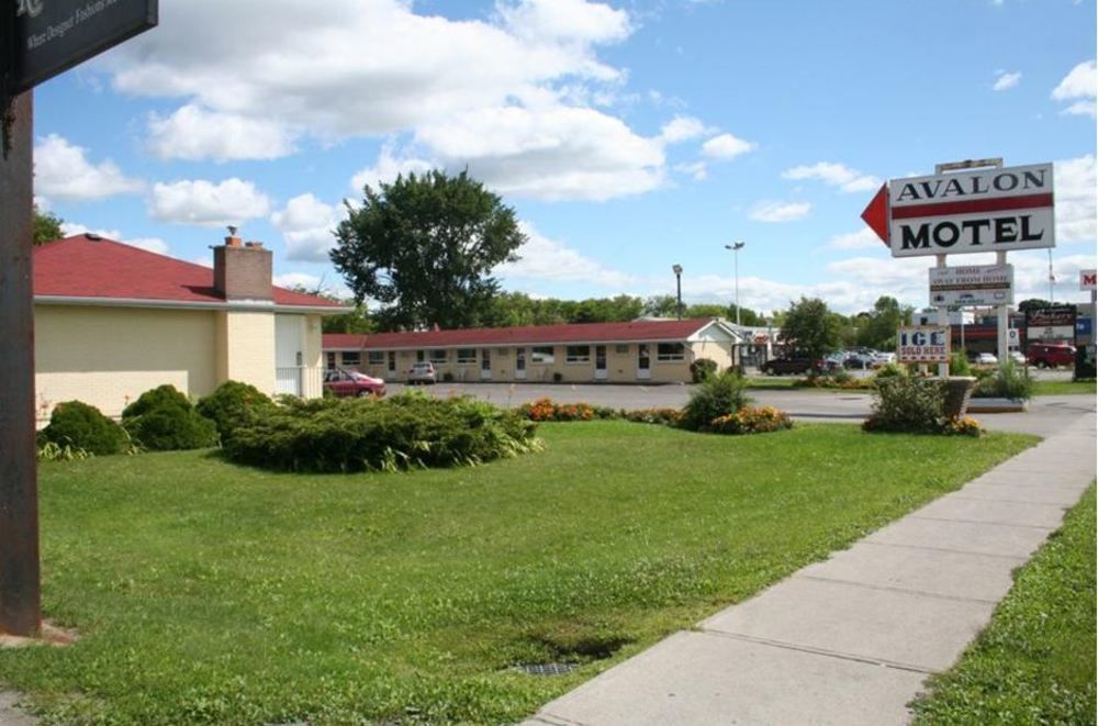 Avalon Motel Μπελβίλ Εξωτερικό φωτογραφία